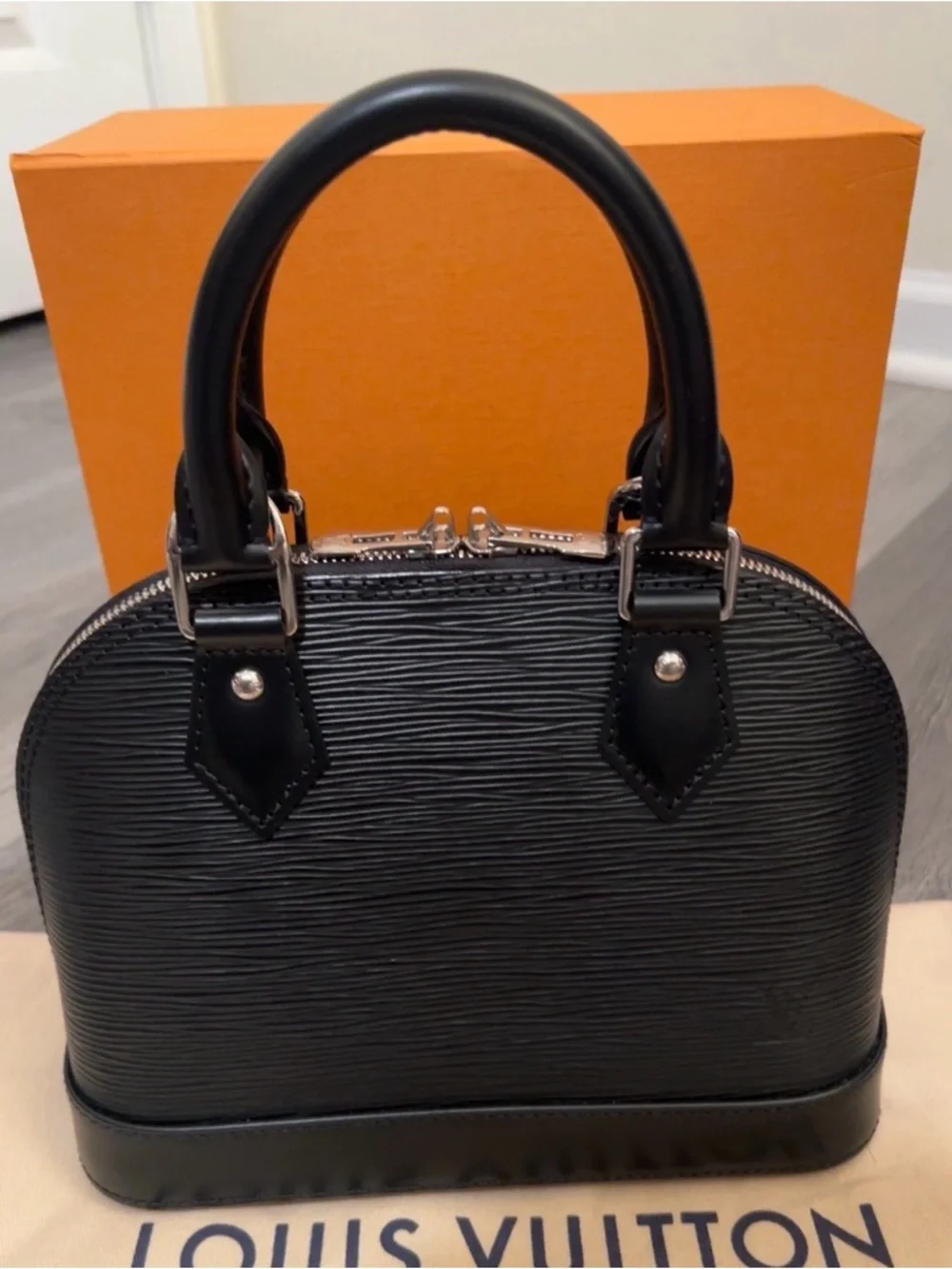 Louis Vuitton louis vuitton